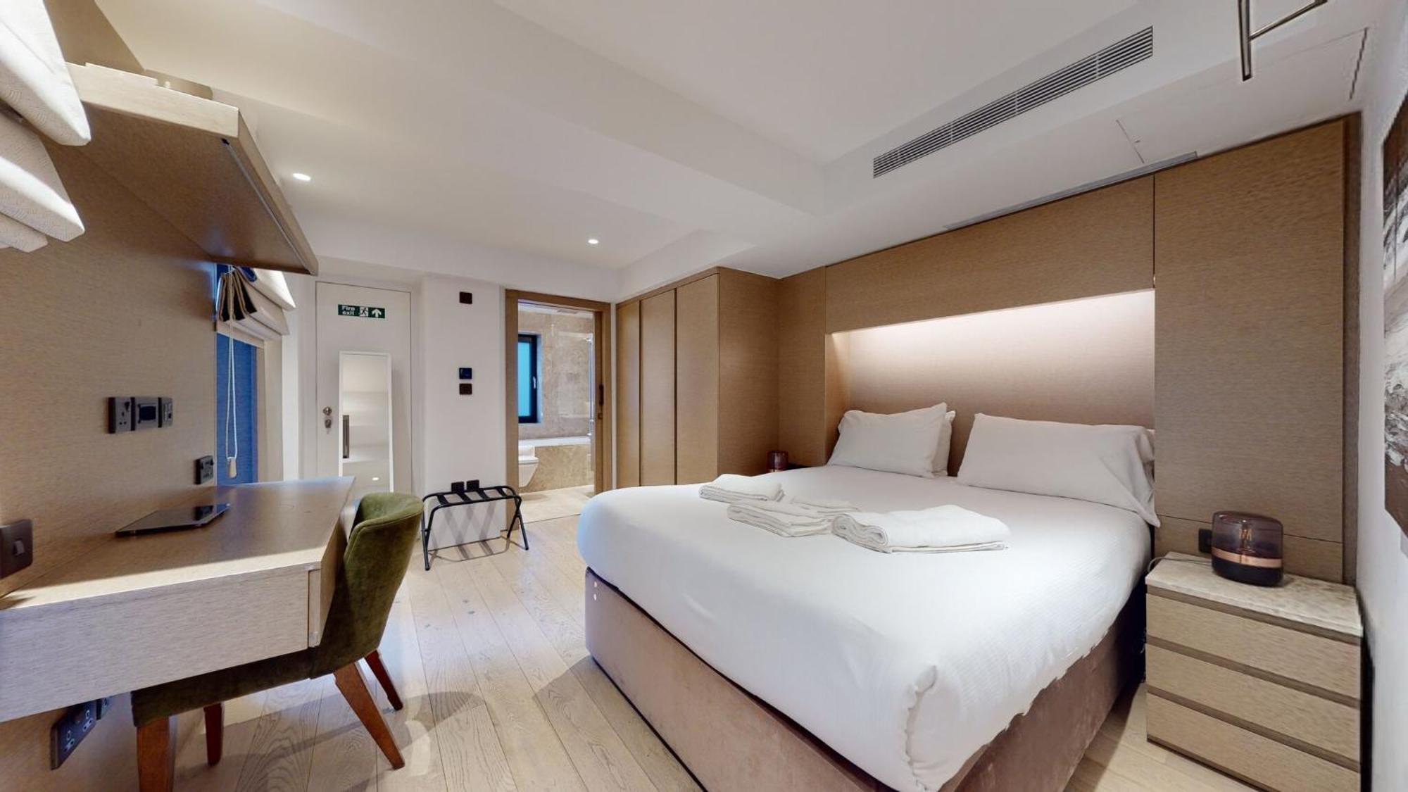 Large New York Style Loft Soho Londra
